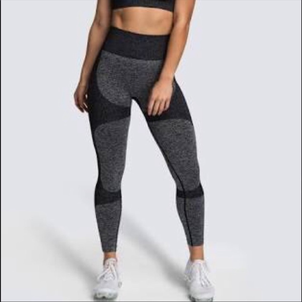 DoYouEven Leggings, only wore twice.